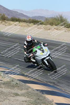 media/Dec-01-2025-Moto Forza (Mon) [[2daa91e15f]]/2-Intermediate Group/Session 4 (Turn 10 Inside)/